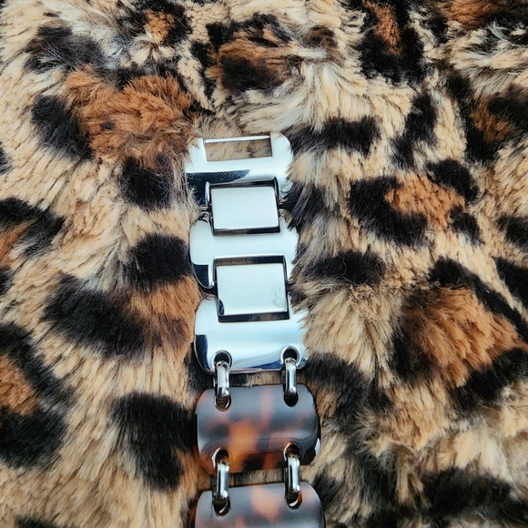 Michael Kors Tortoise Shell Watch - Picture 6 of 6